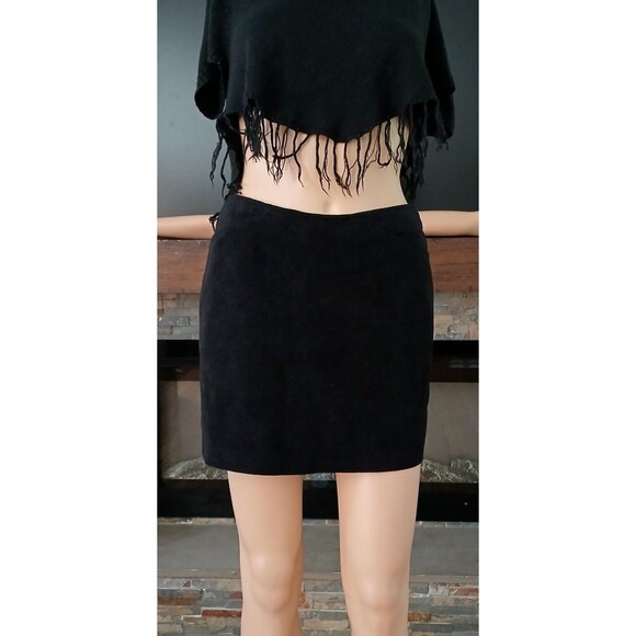 Vintage Women's 3/4 Velvet Black Zip Up Mini Skirt Made in USA Classic Retro - Picture 2 of 9